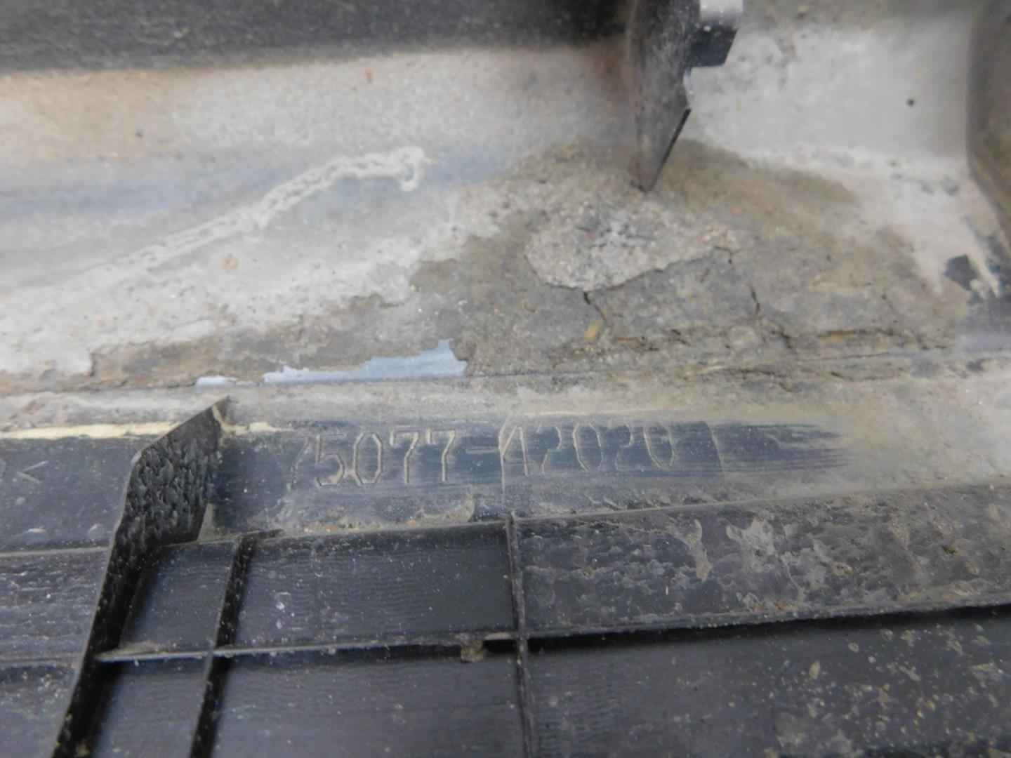 Накладка двери задней правой