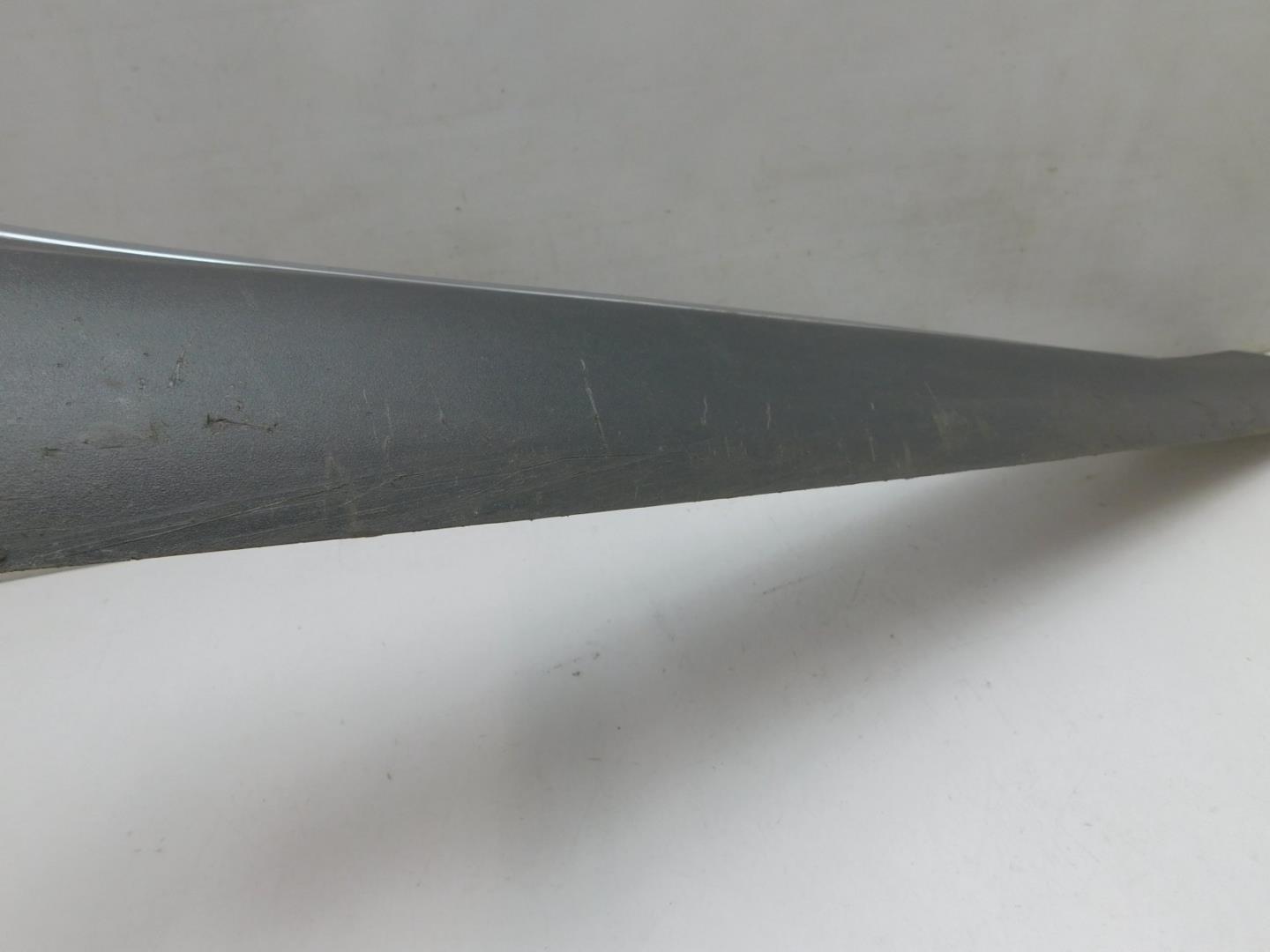 Накладка двери передней правой