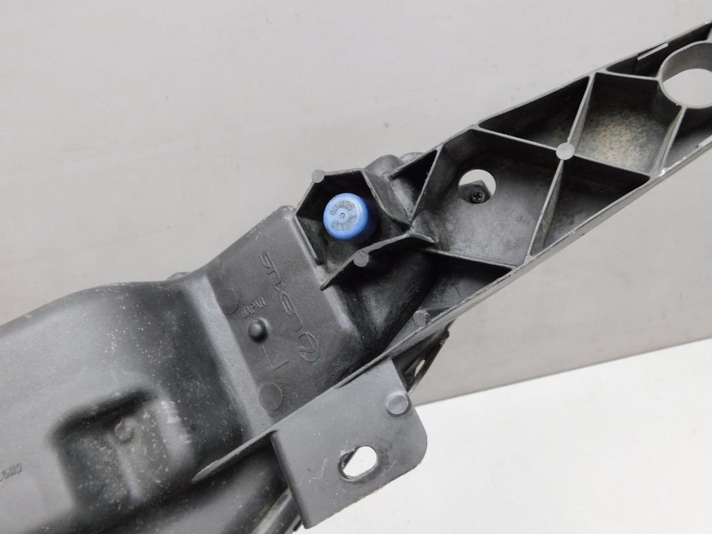 Фара противотуманная левая