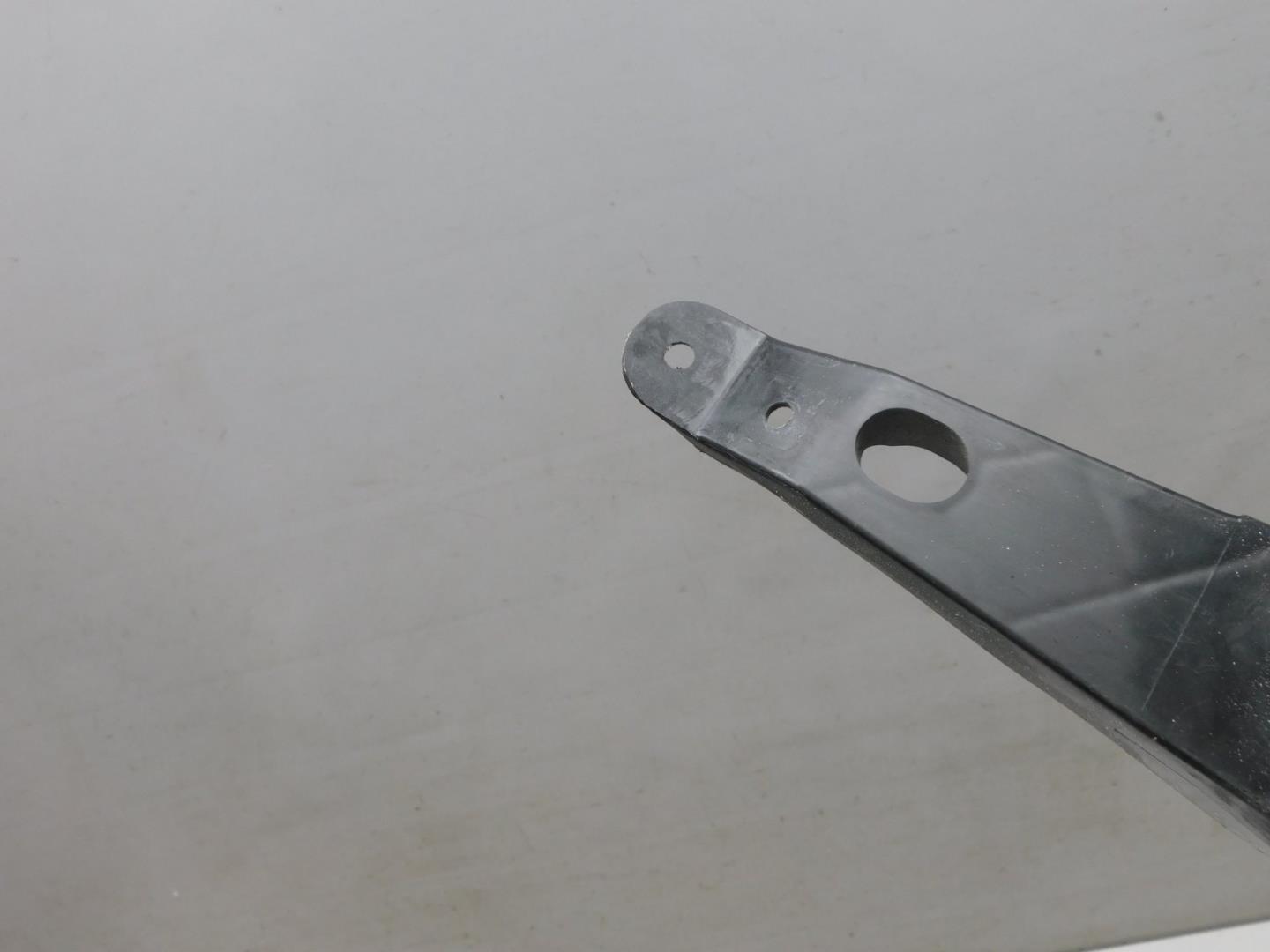 Фара противотуманная левая