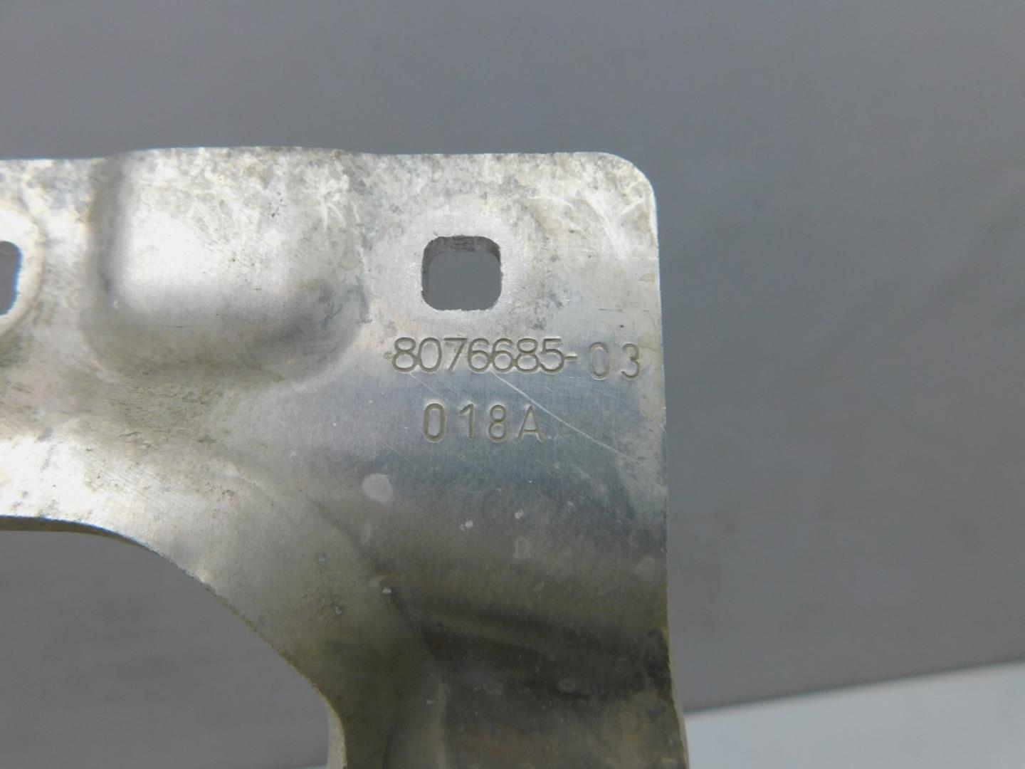 Кронштейн усилителя переднего бампера