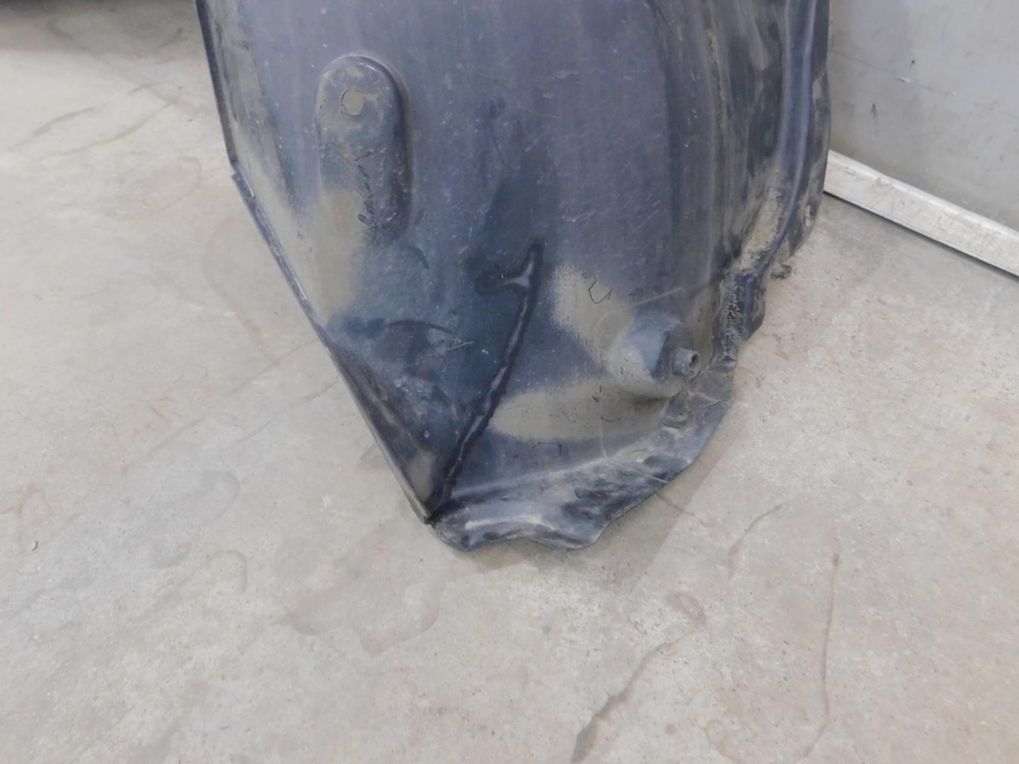 Локер передний правый