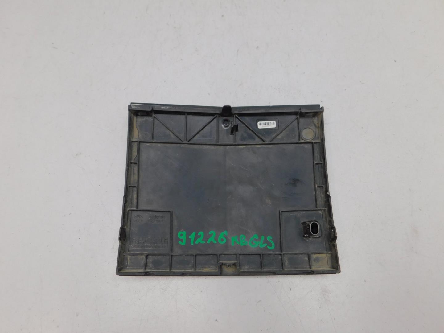 Накладка на решетку радиатора