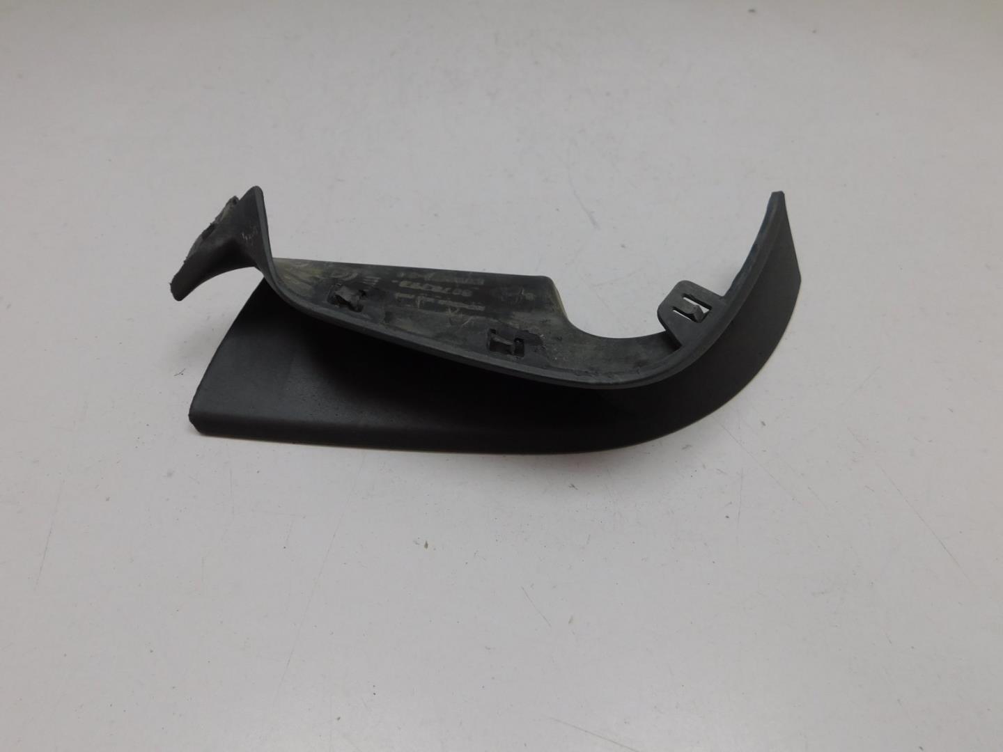 Накладка переднего бампера