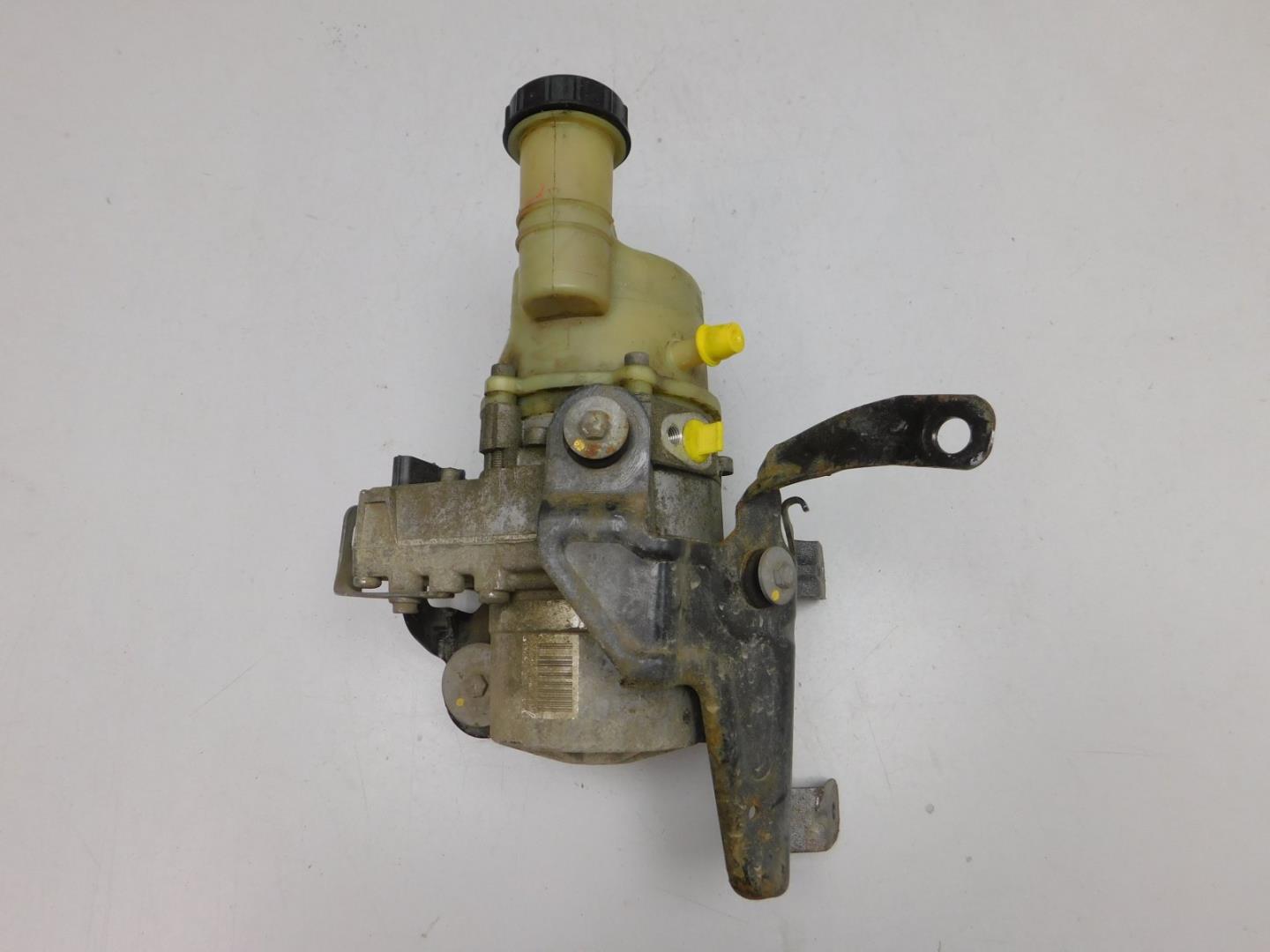 Насос ГУР (гидроусилитель руля)