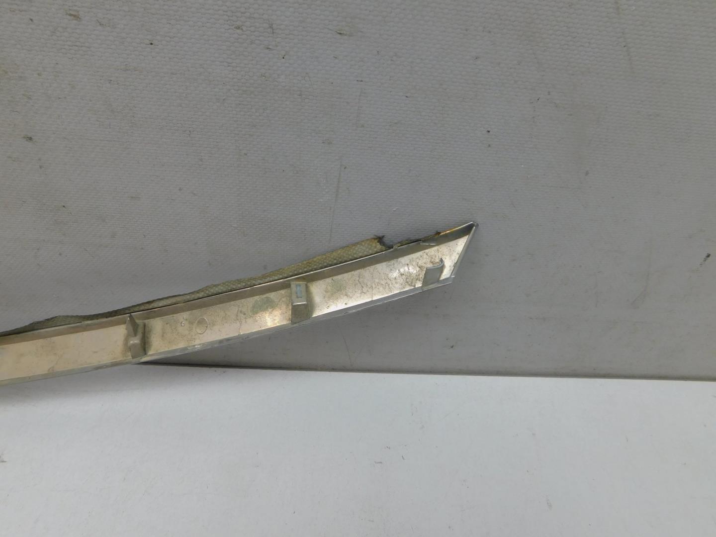 Накладка на решетку радиатора