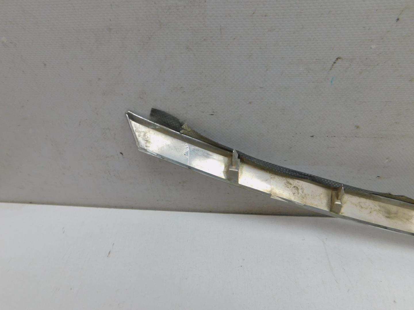 Накладка на решетку радиатора