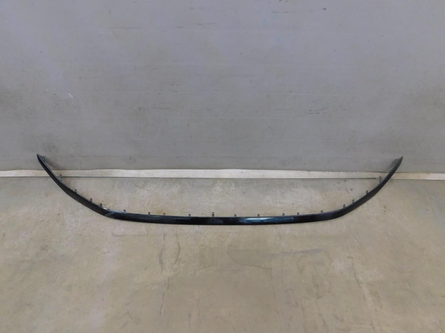 Накладка переднего бампера