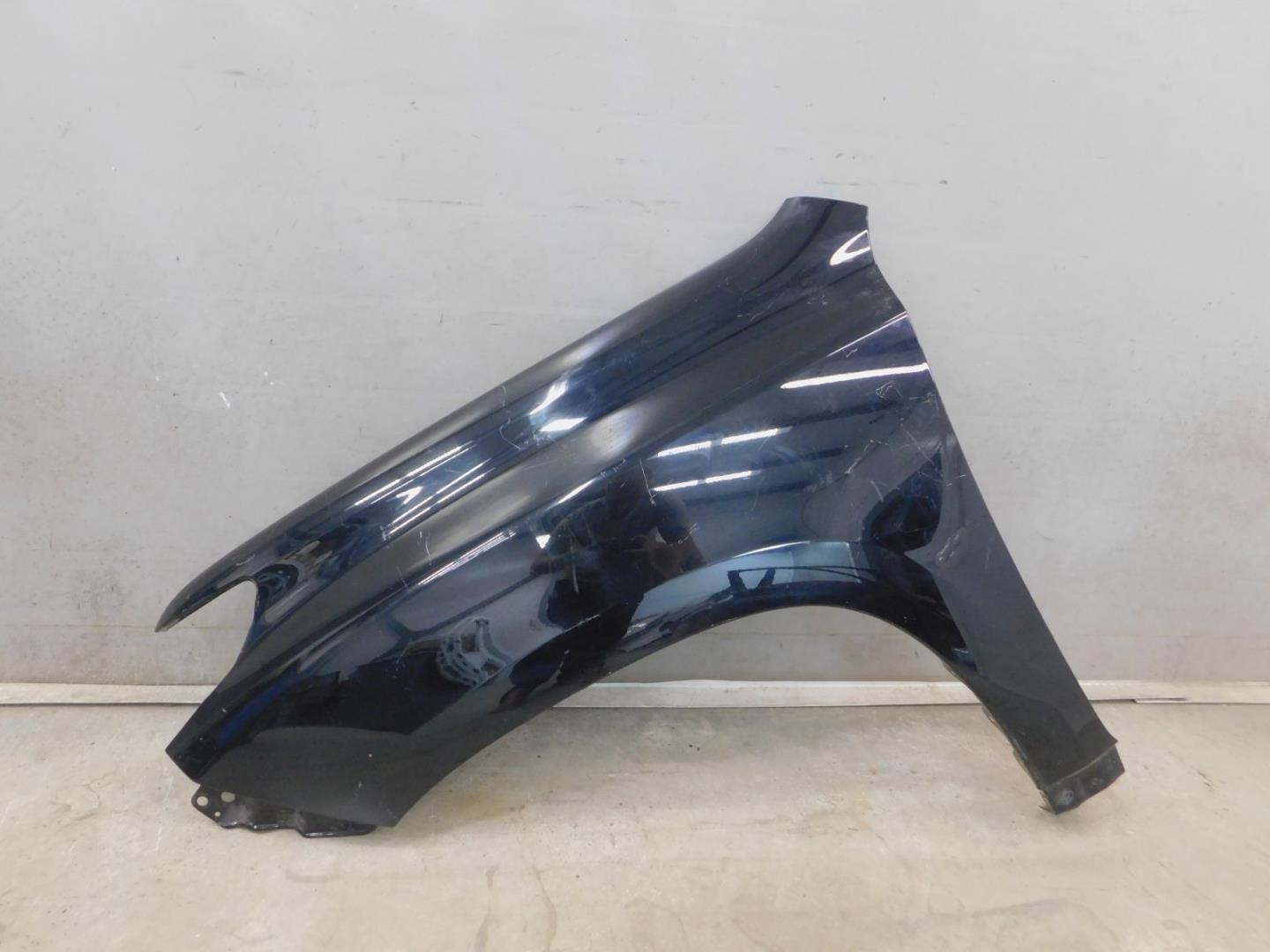 Крыло переднее левое