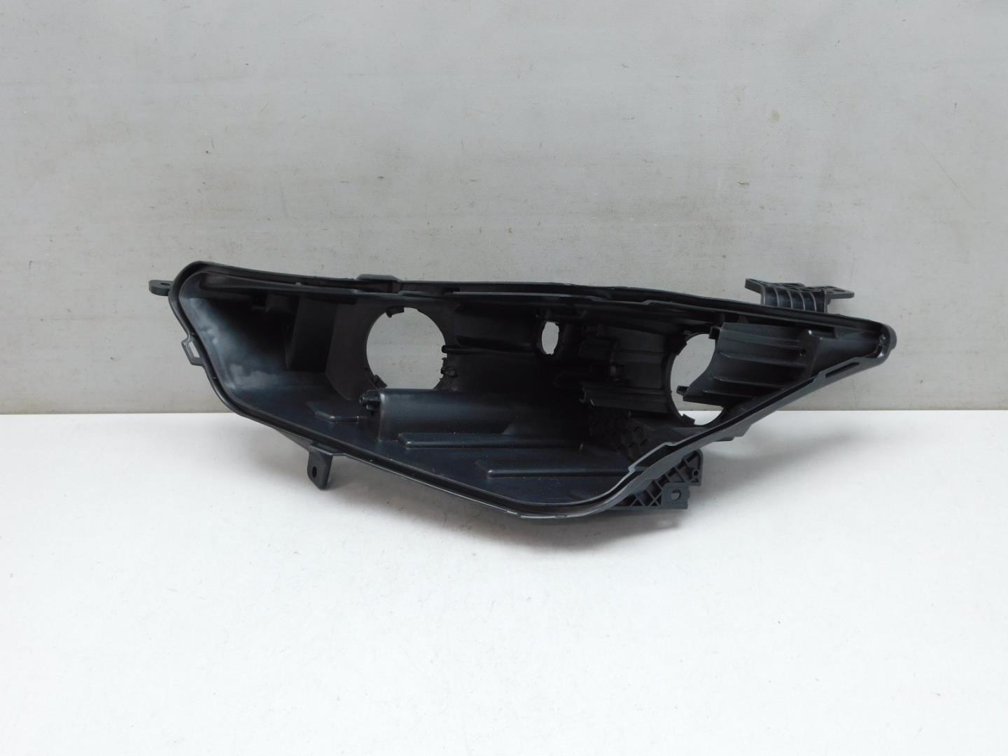 Корпус фары левой