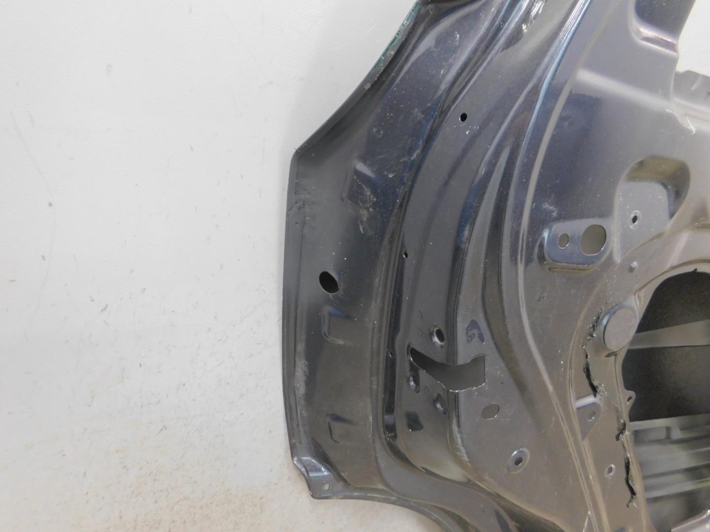 Дверь задняя левая