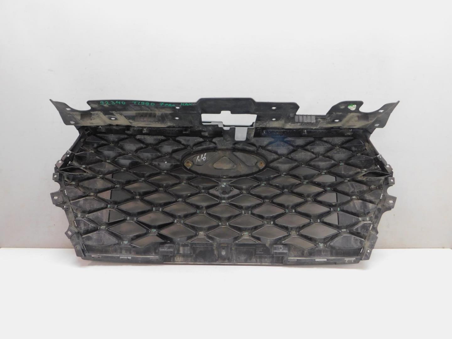 Решетка радиатора