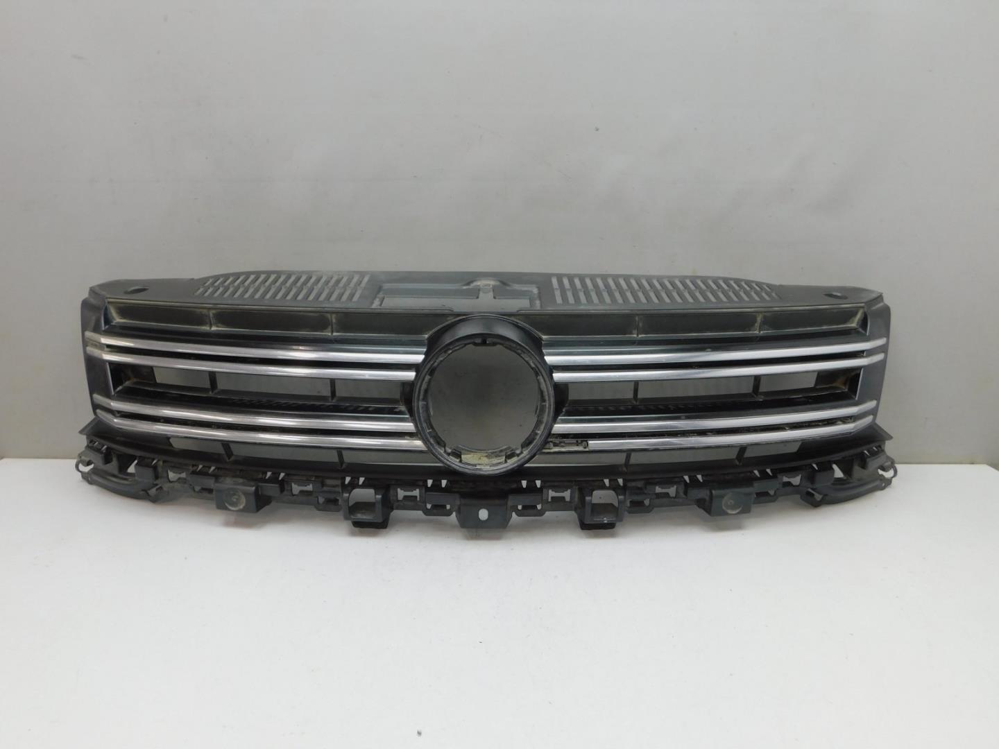 Решетка радиатора