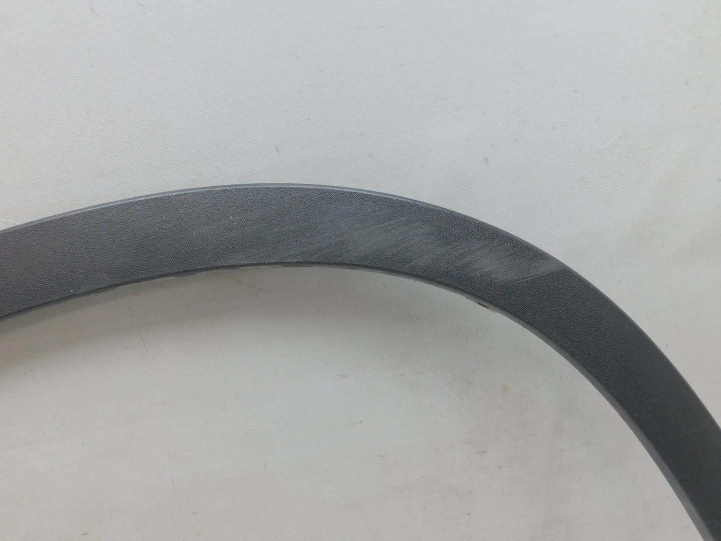 Накладка переднего крыла левого