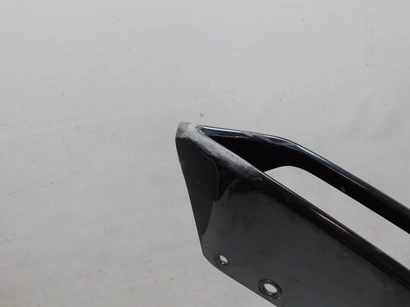 Накладка переднего бампера