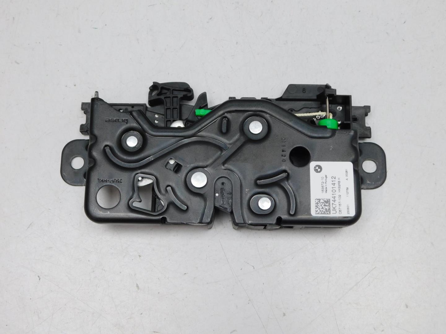 Замок багажника