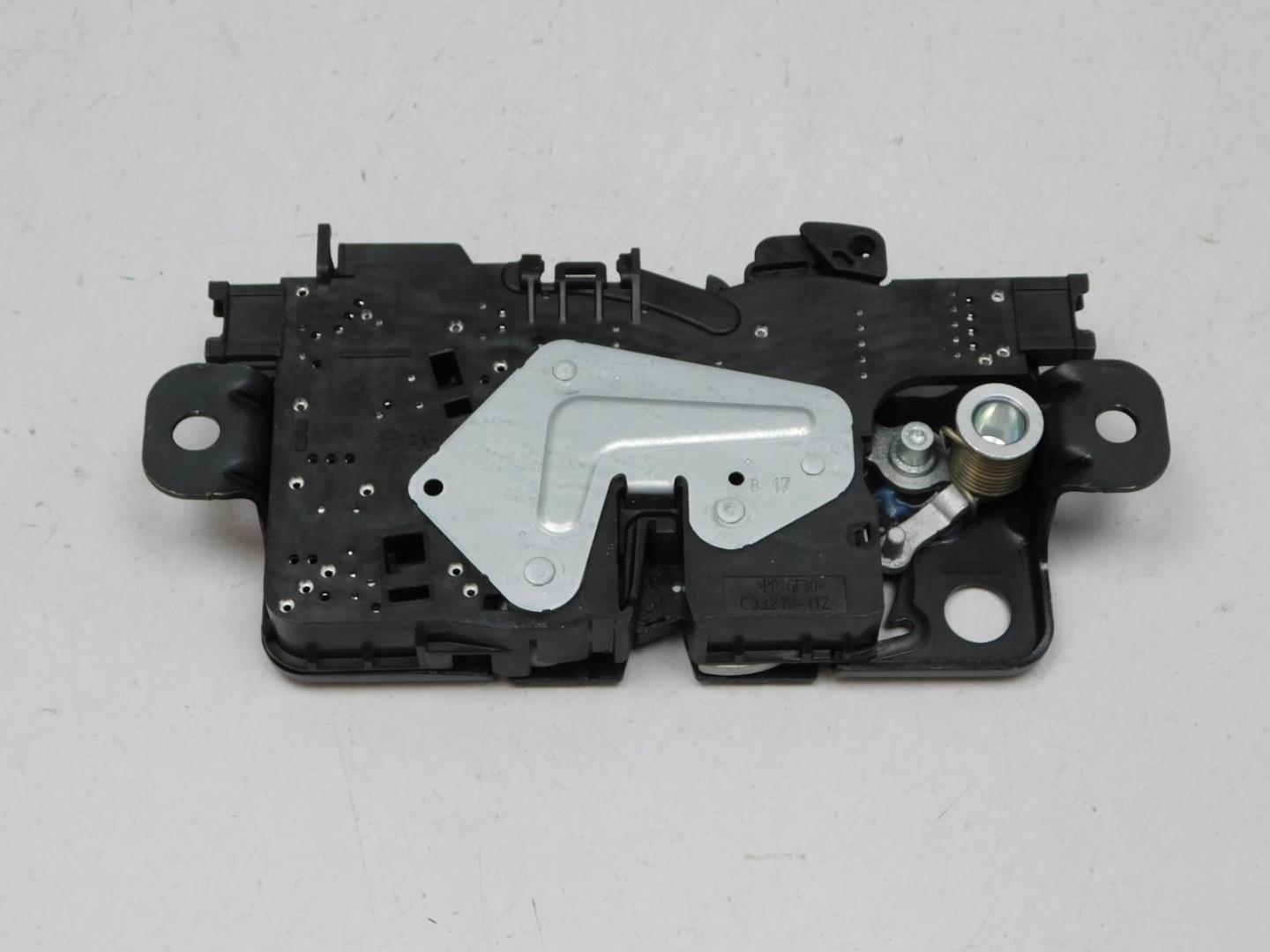 Замок багажника