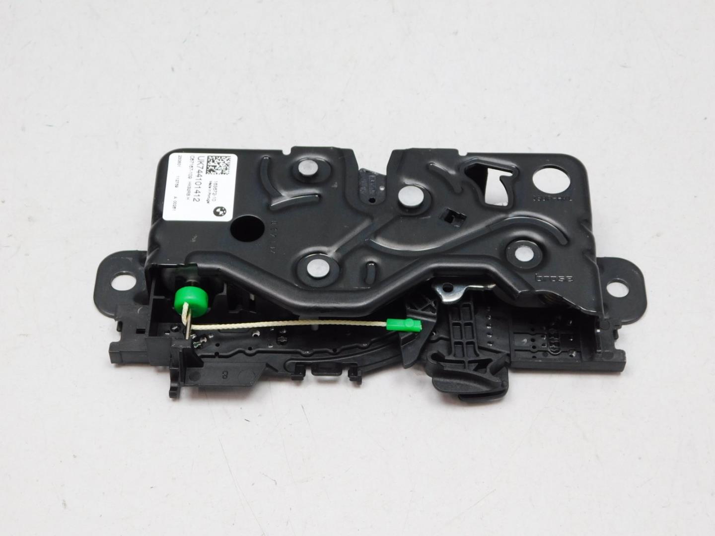 Замок багажника