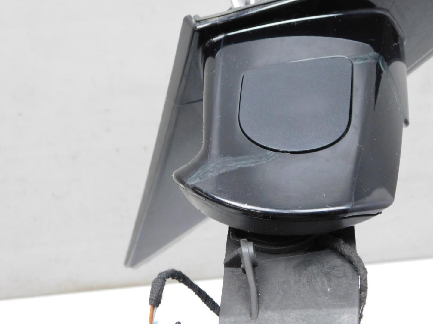 Зеркало левое электрическое