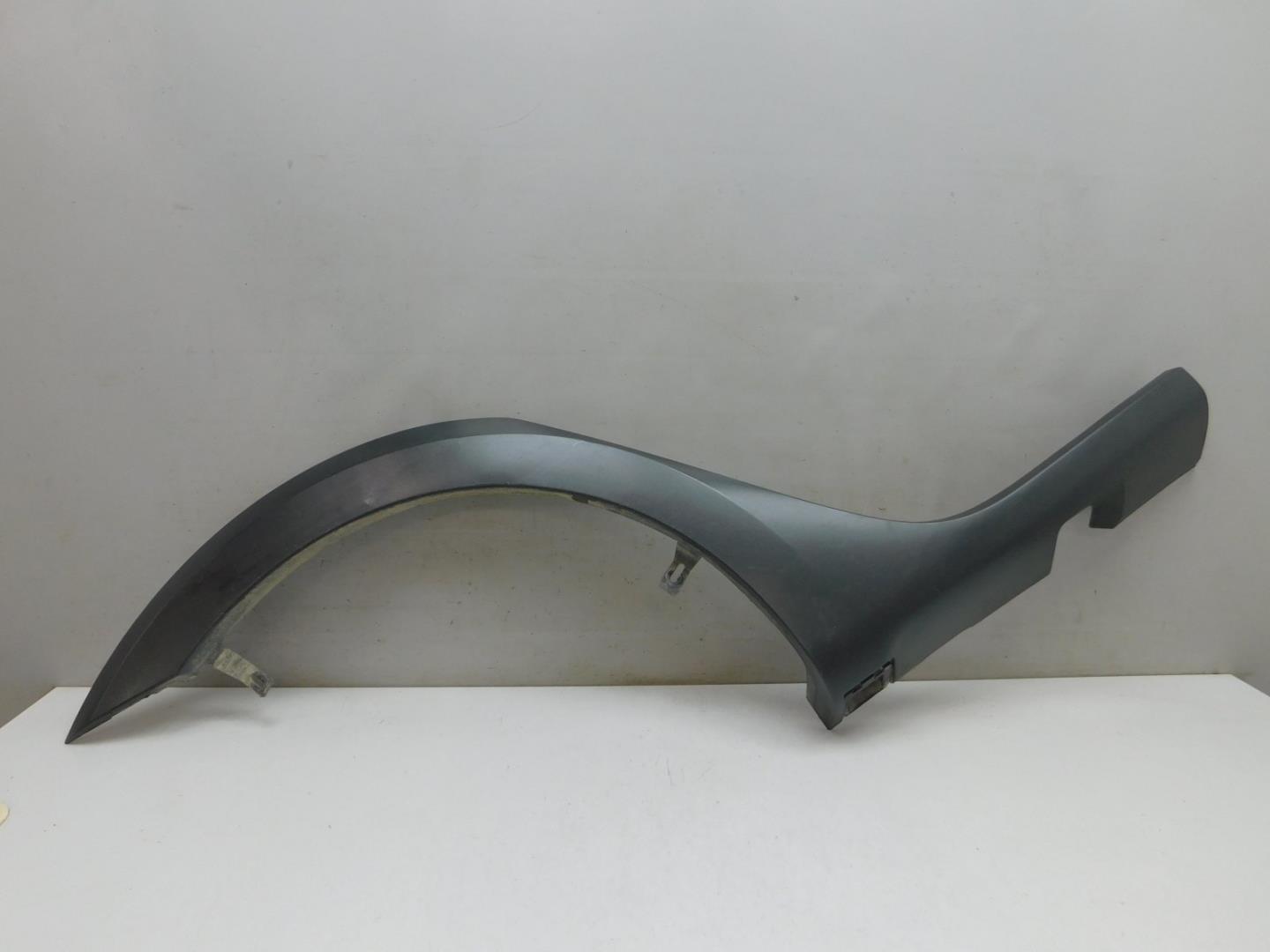 Накладка заднего крыла правого