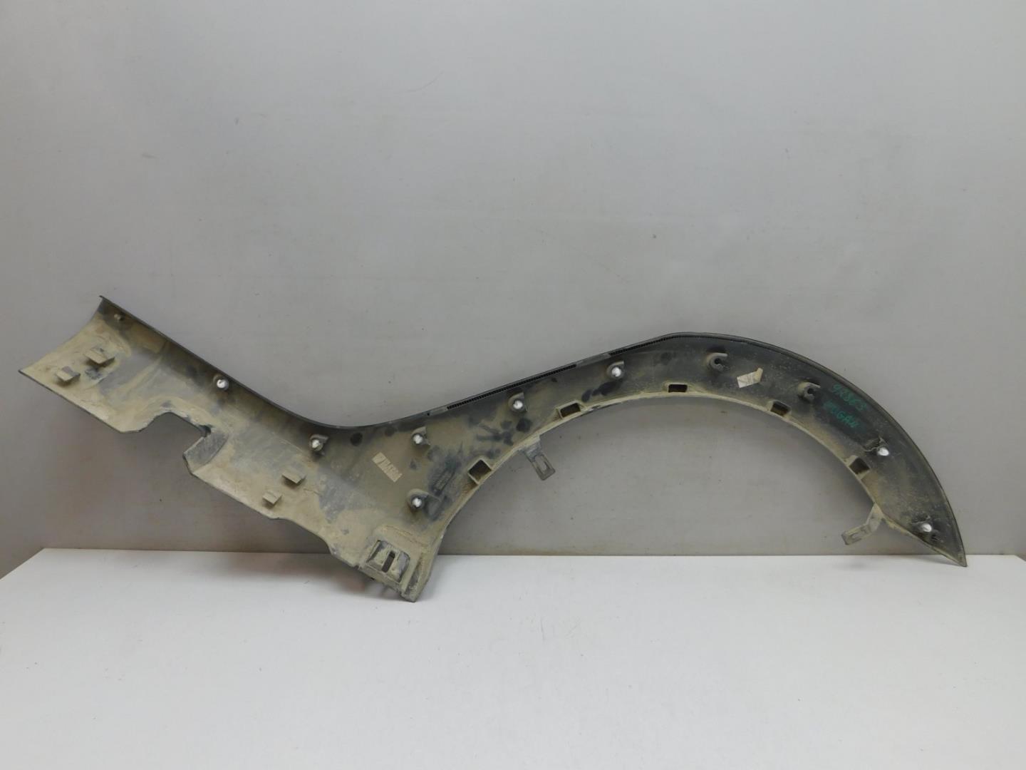 Накладка заднего крыла правого