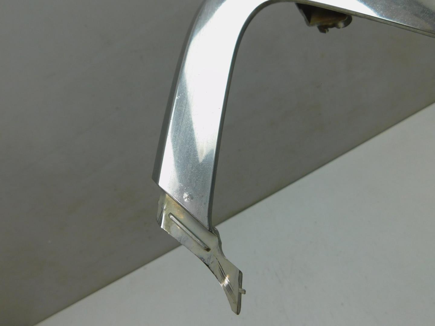 Молдинг переднего бампера