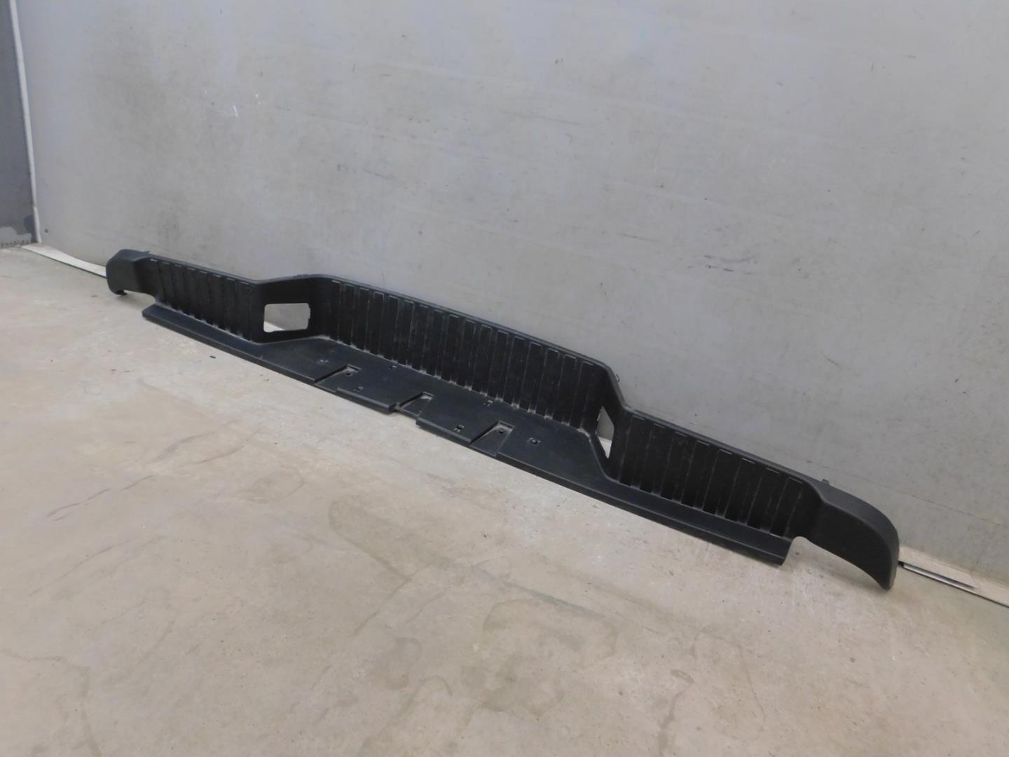 Накладка заднего бампера