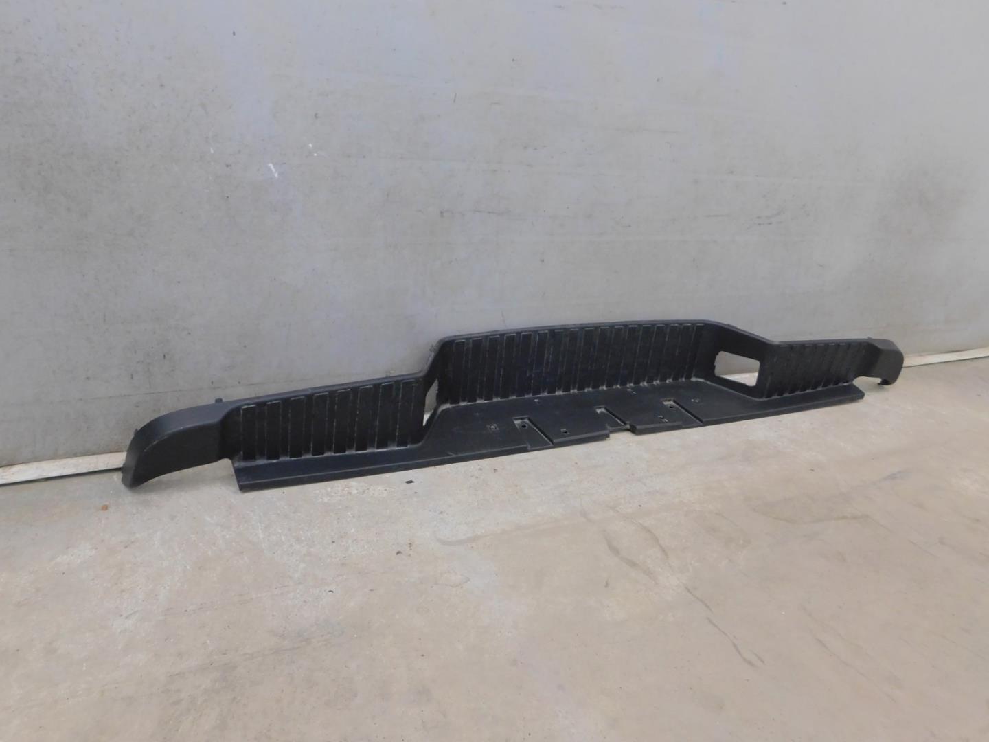 Накладка заднего бампера