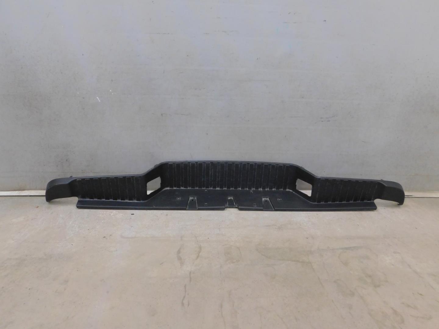 Накладка заднего бампера