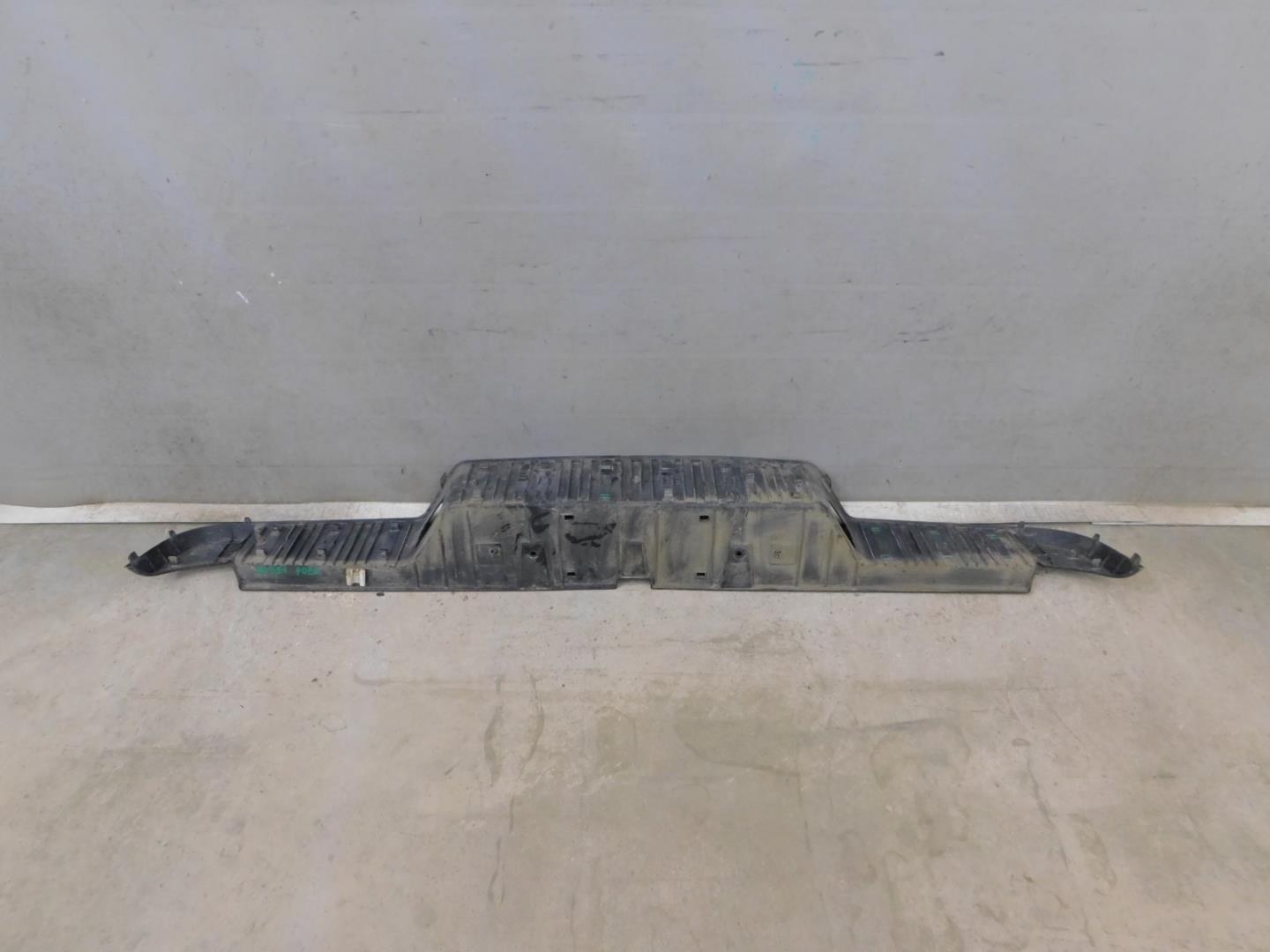 Накладка заднего бампера