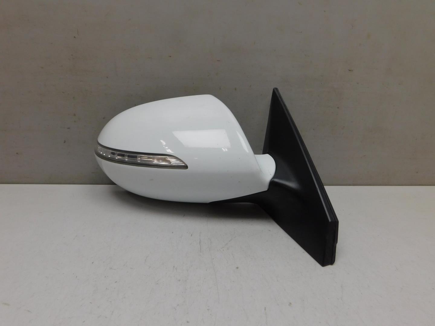 Зеркало правое электрическое