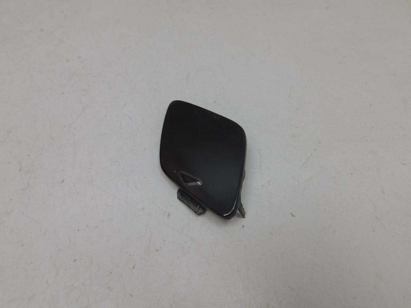 Заглушка буксировочного крюка