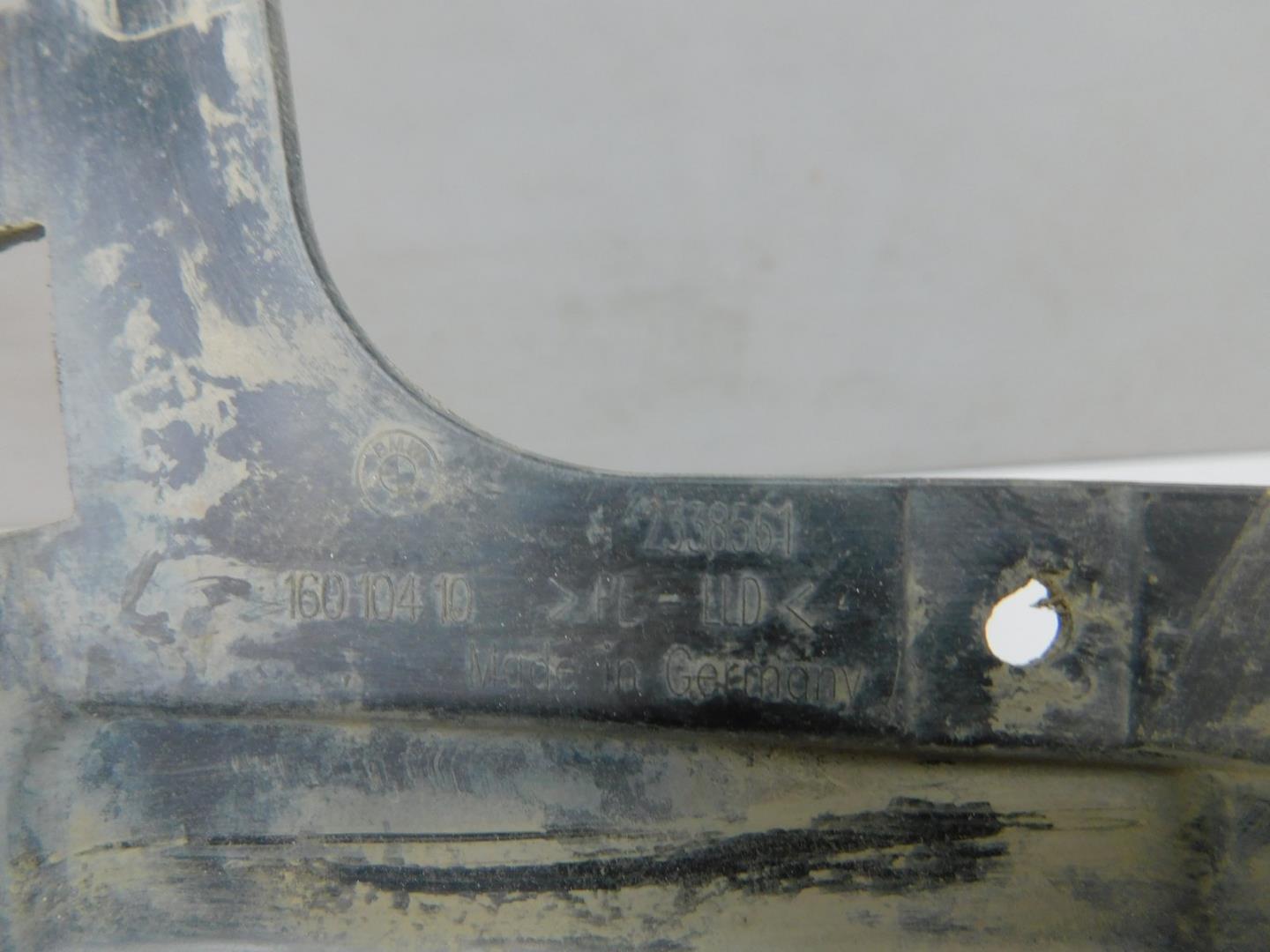 Брызговик задний левый