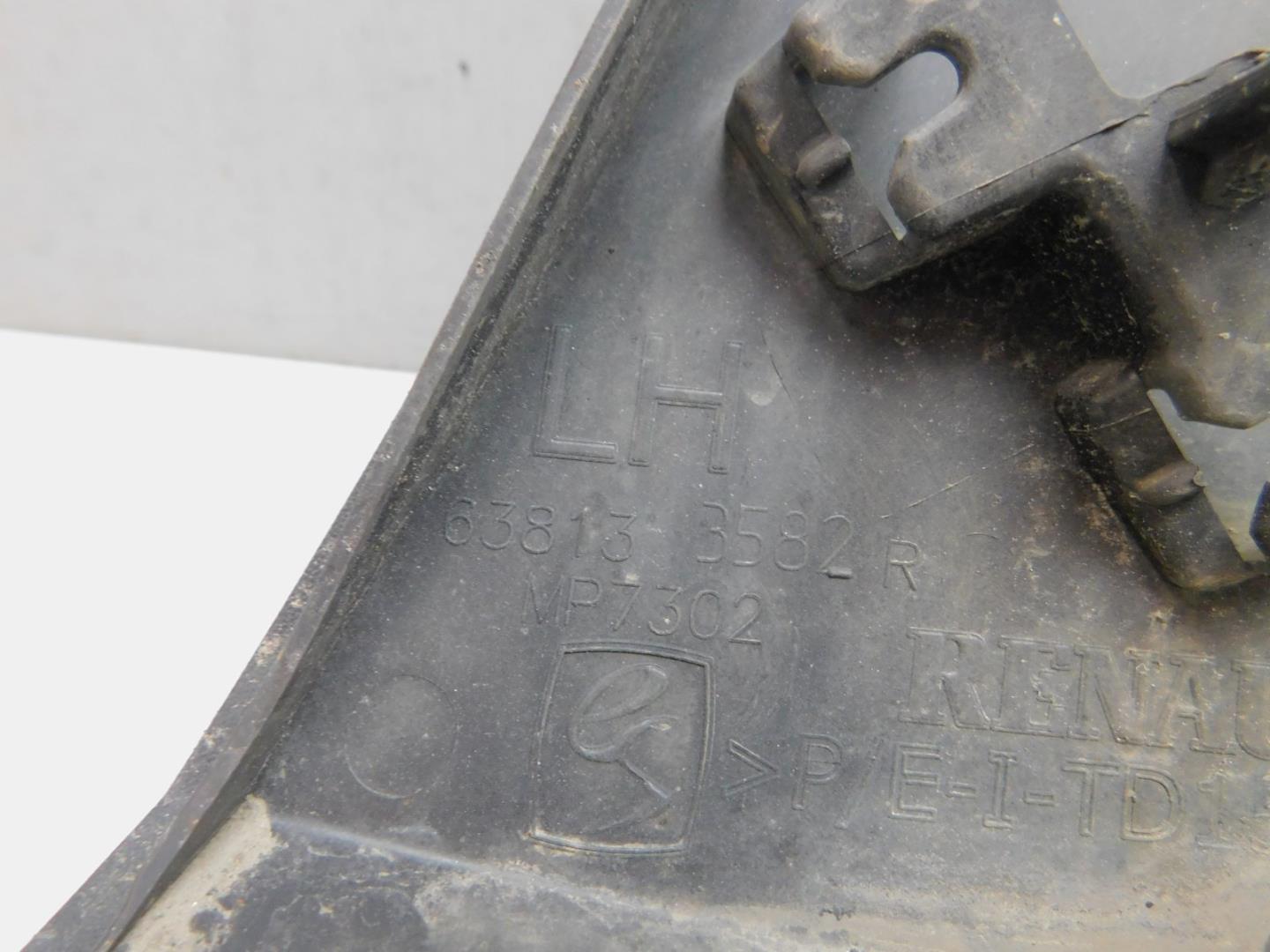 Накладка переднего крыла левого