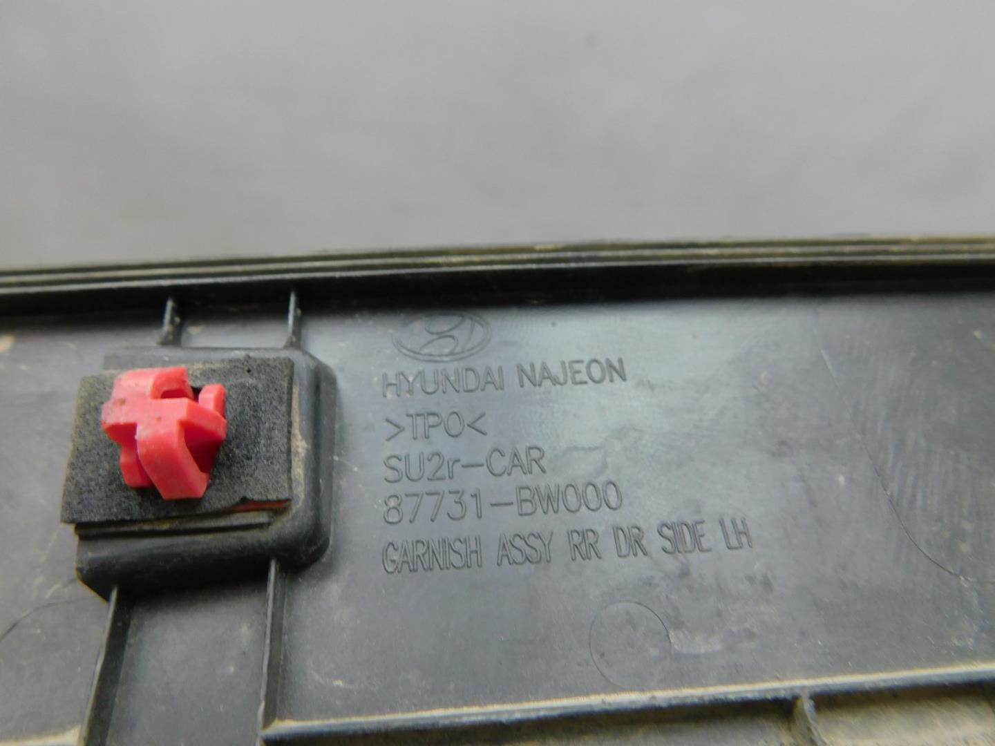 Накладка двери задней левой