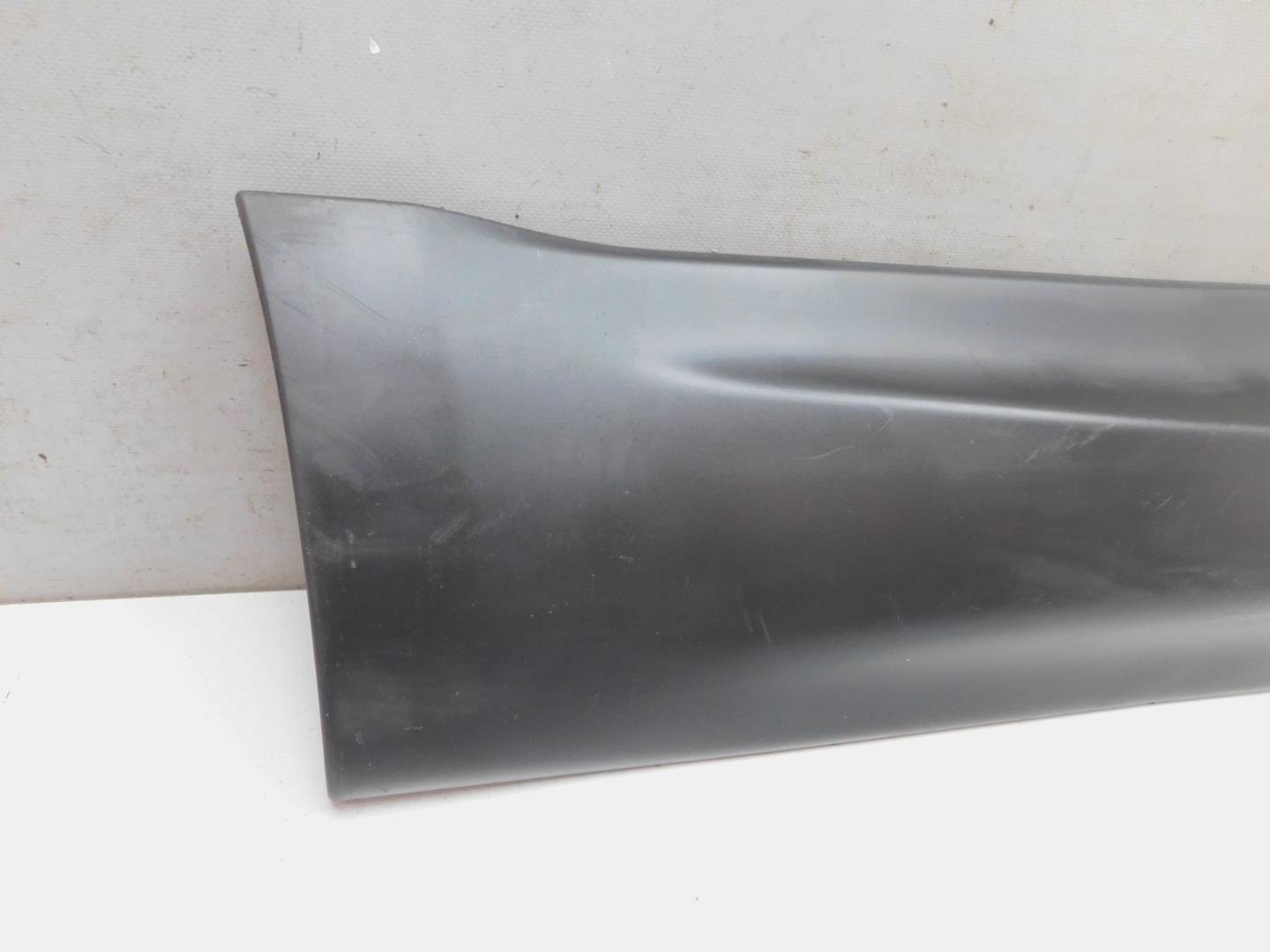 Накладка двери задней правой