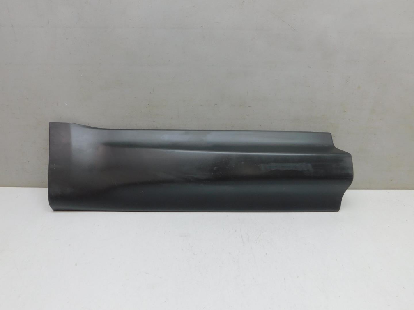 Накладка двери задней правой