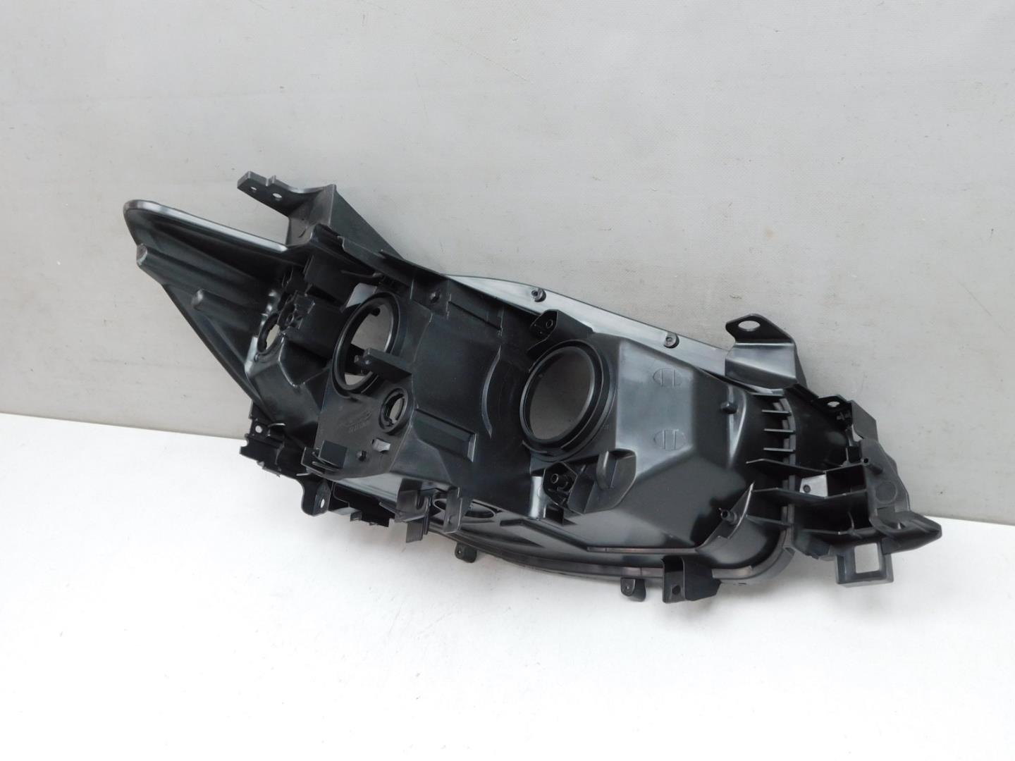 Корпус фары левой