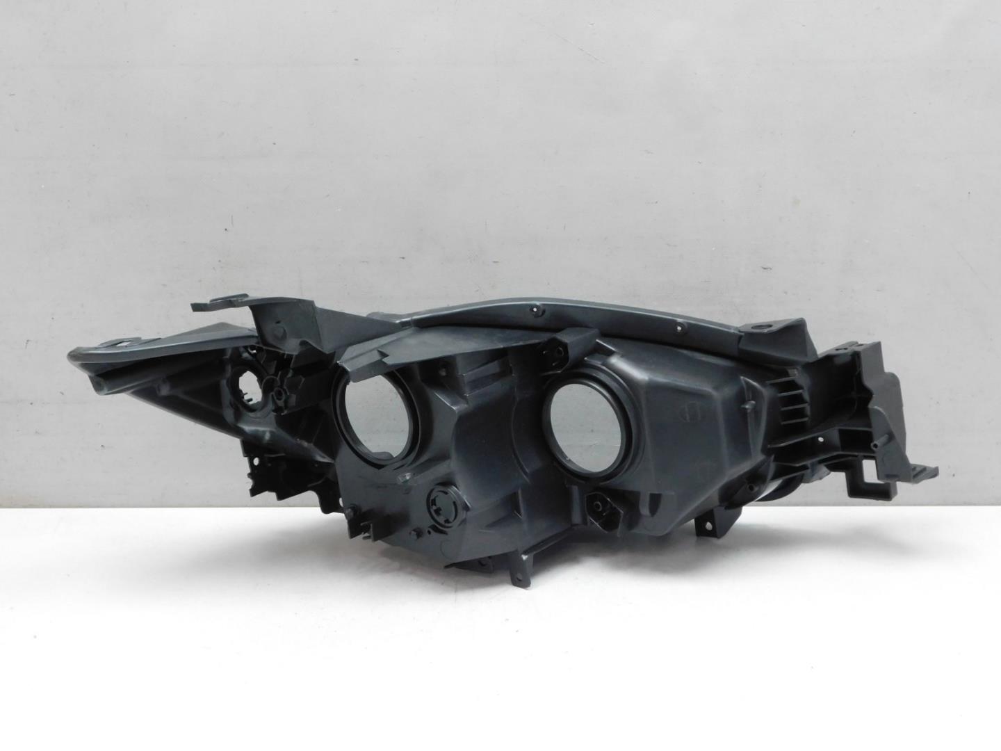 Корпус фары левой