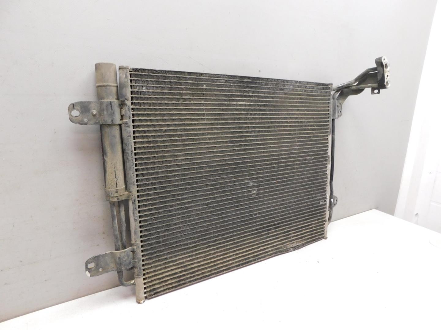 Радиатор кондиционера / конденсер