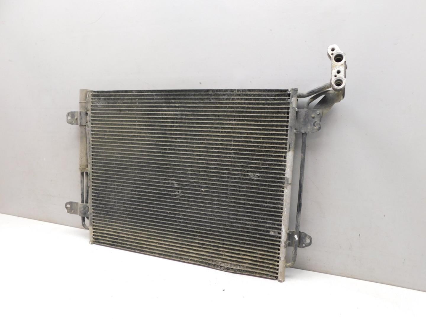 Радиатор кондиционера / конденсер