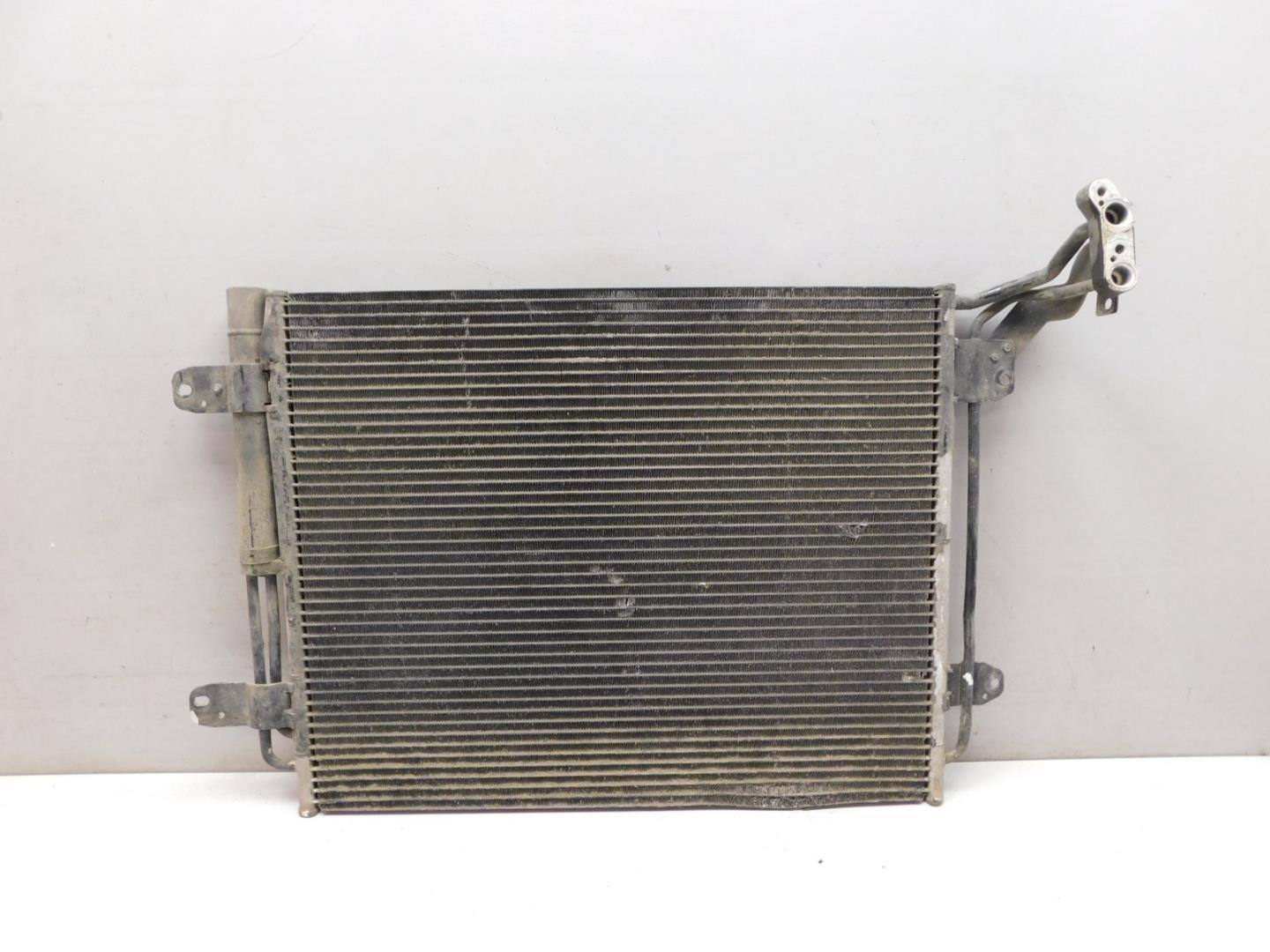 Радиатор кондиционера / конденсер