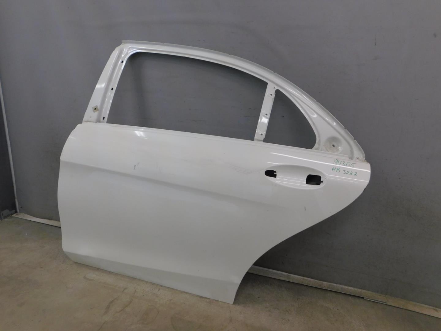 Дверь задняя левая