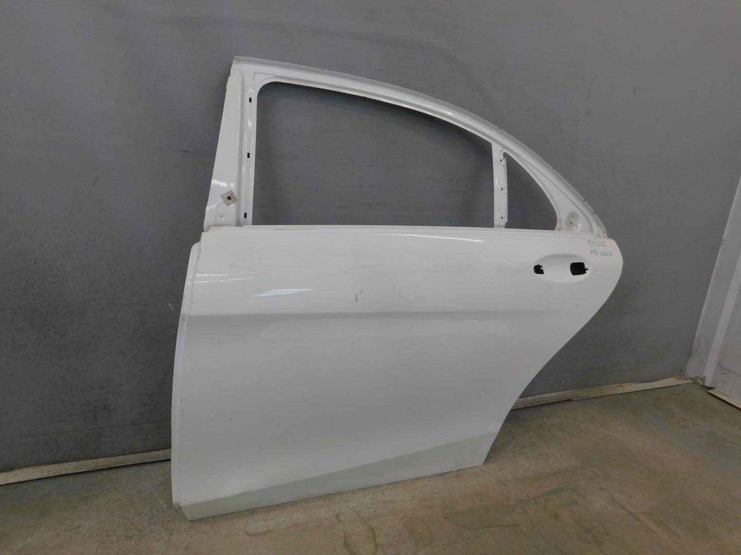 Дверь задняя левая