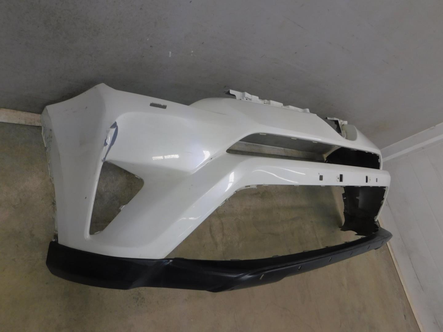 Бампер передний