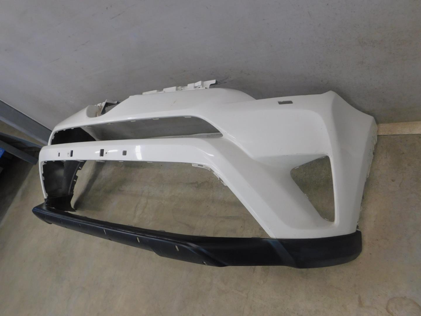 Бампер передний