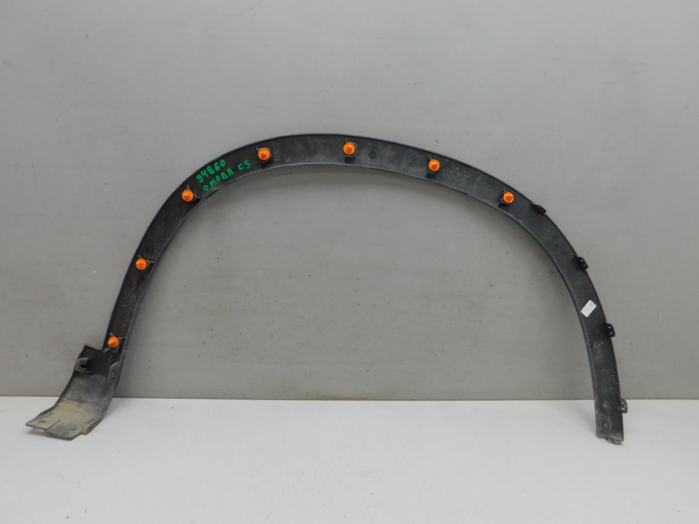 Накладка переднего крыла левого