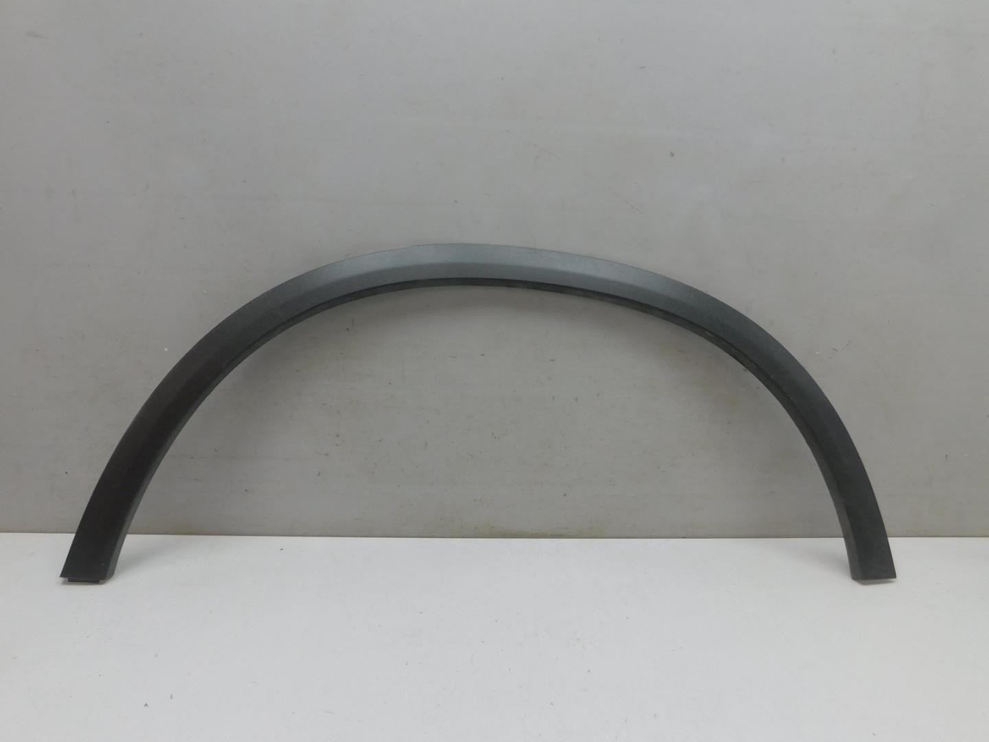 Накладка заднего крыла левого