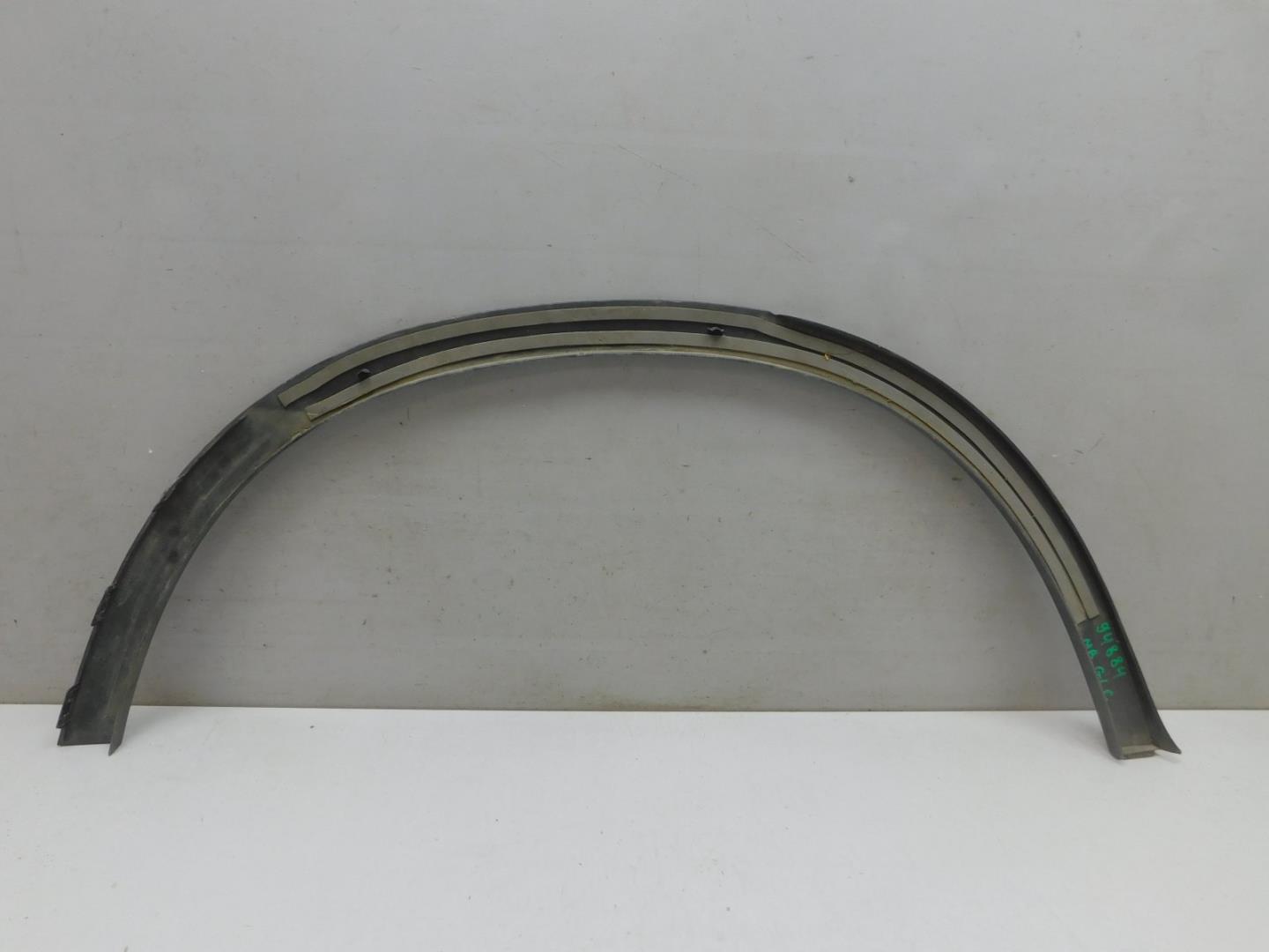 Накладка заднего крыла левого