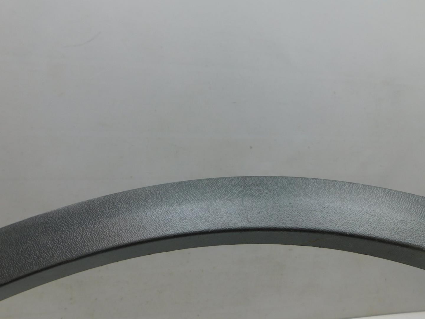 Накладка заднего крыла левого